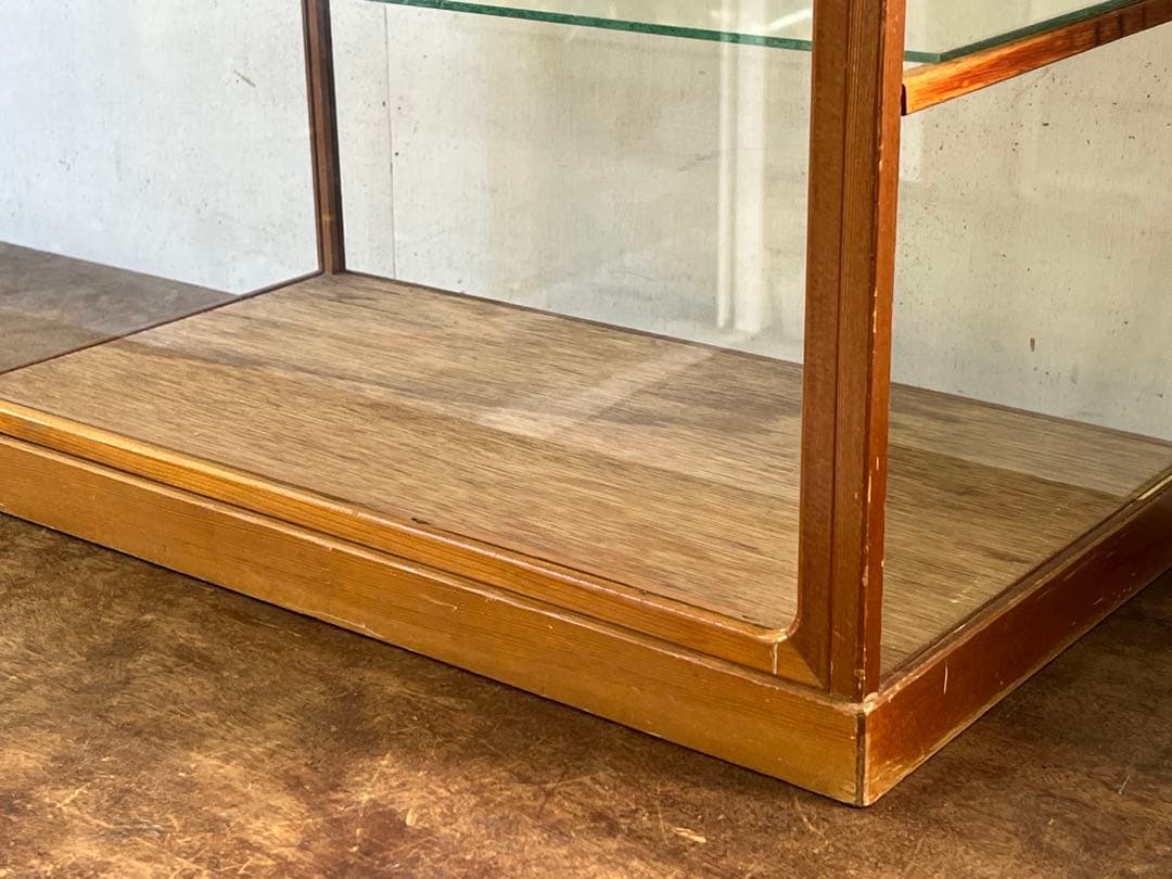 ご*ー様 昭和レトロ 木枠のガラスケース 5面ガラスショーケース