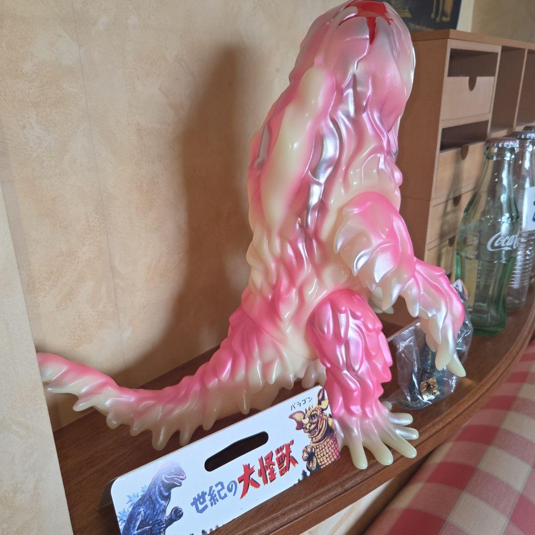 マルサン ゴジラストア限定 ヘドラ450 夜桜蓄光Ver. - メルカリ