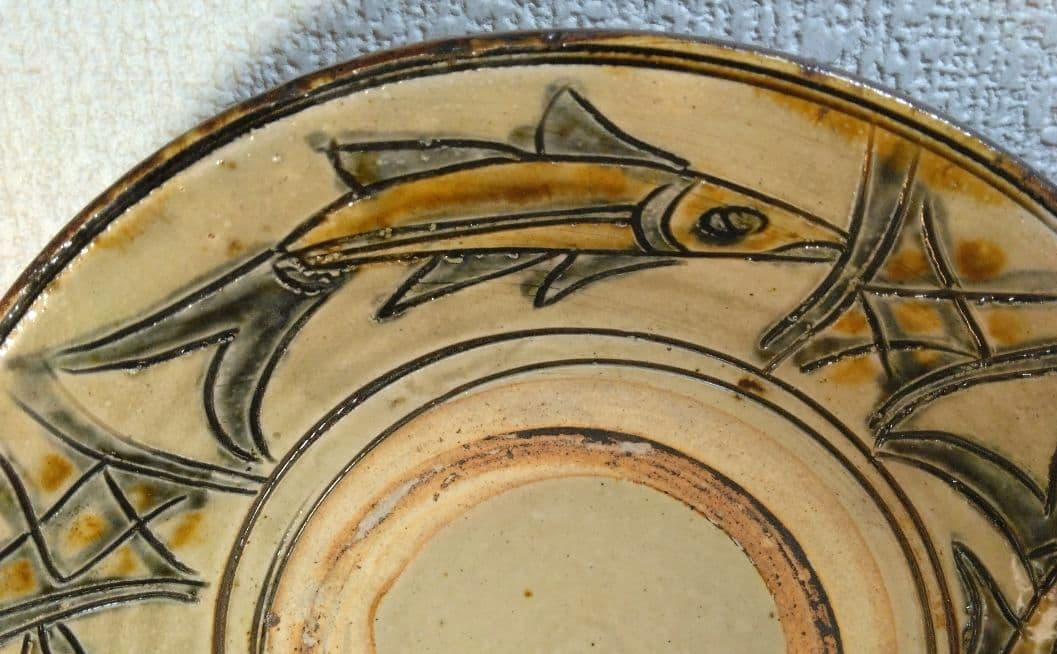 人間国宝 金城次郎 魚紋皿 栞 共箱 美品 壺屋焼 壷屋焼 やちむん 魚3井桁3