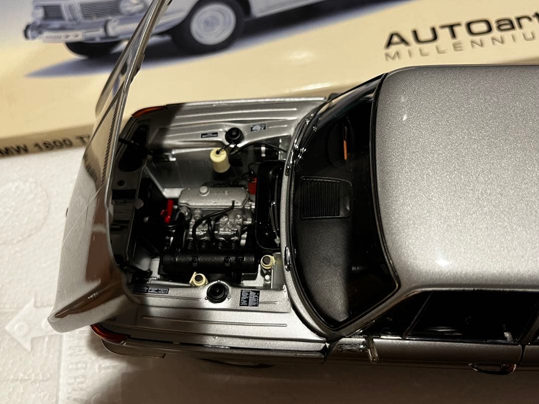 オートアート- BMW - 1800 TI/SA 1/18