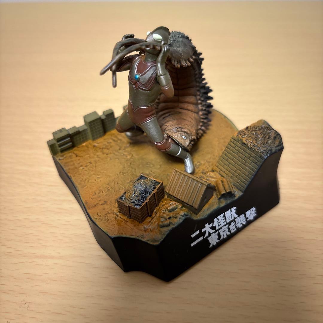 ウルトラ怪獣戯画ギガ 決戦！怪獣対マット 二大怪獣東京を襲撃 夕日