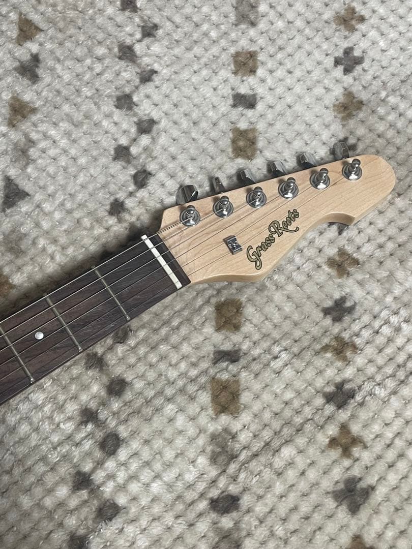 Grass Roots エレキギター レッド