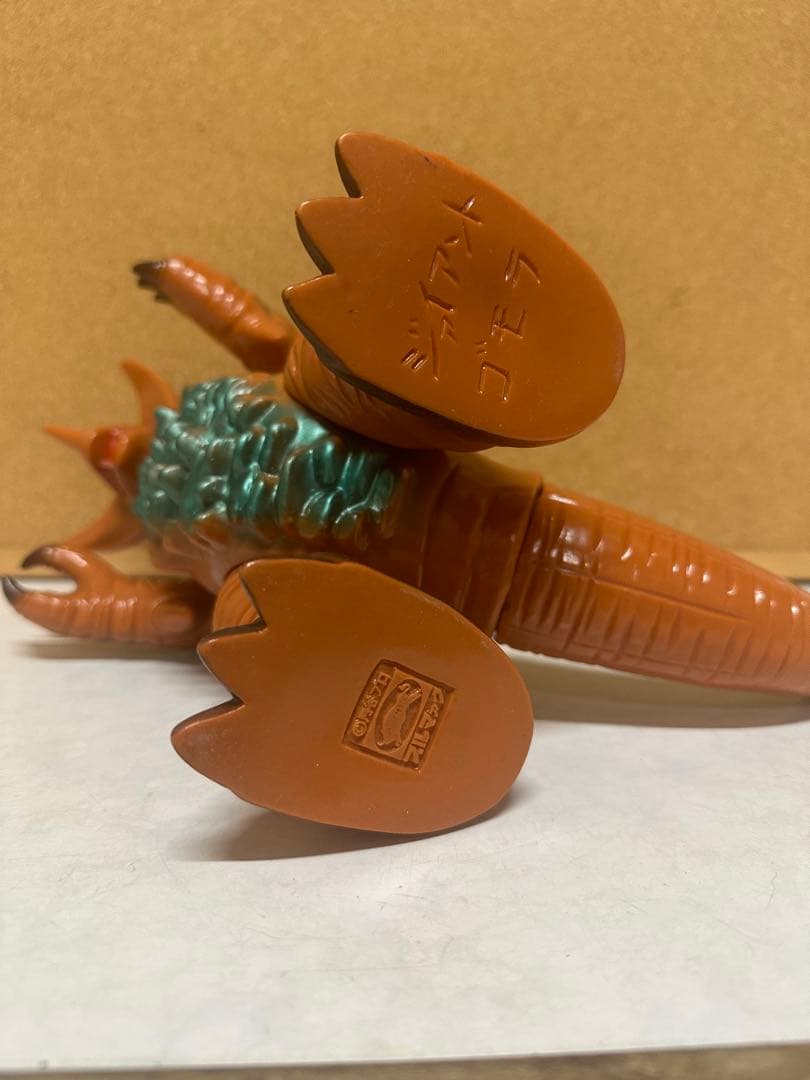 ゴモラ　ジャンボソフビ