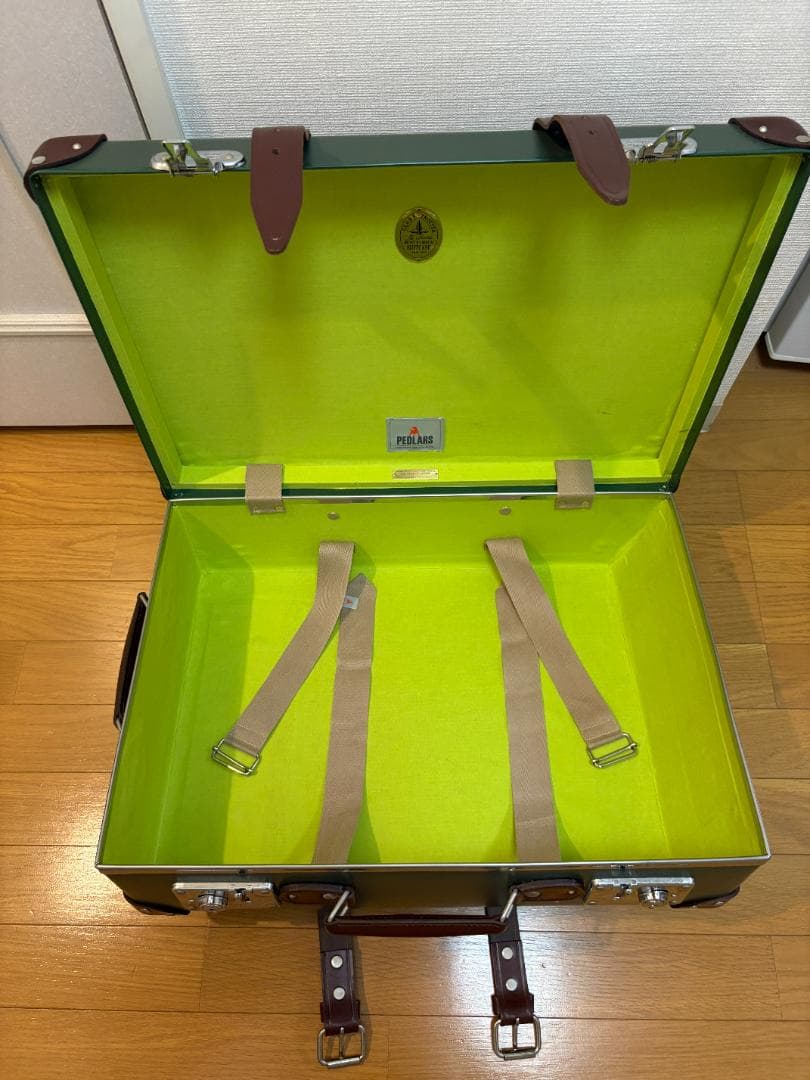 グローブトロッター スーツケース 55cm×40cm×18cm - メルカリ