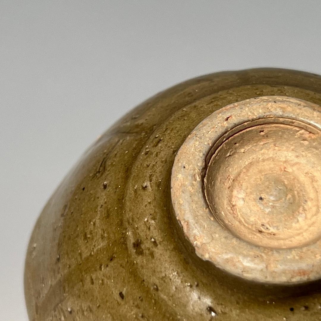 宋』越州窯 青磁 青釉陽刻花紋盃 中国古玩美術 - メルカリ