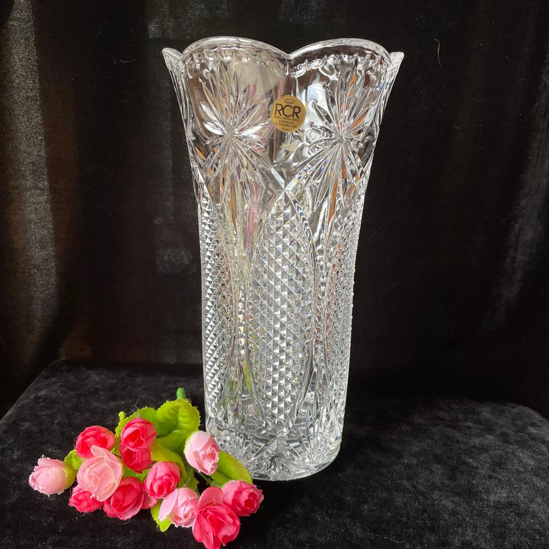 クリスタルガラス 花瓶 25センチ RCR イタリア製 - メルカリ