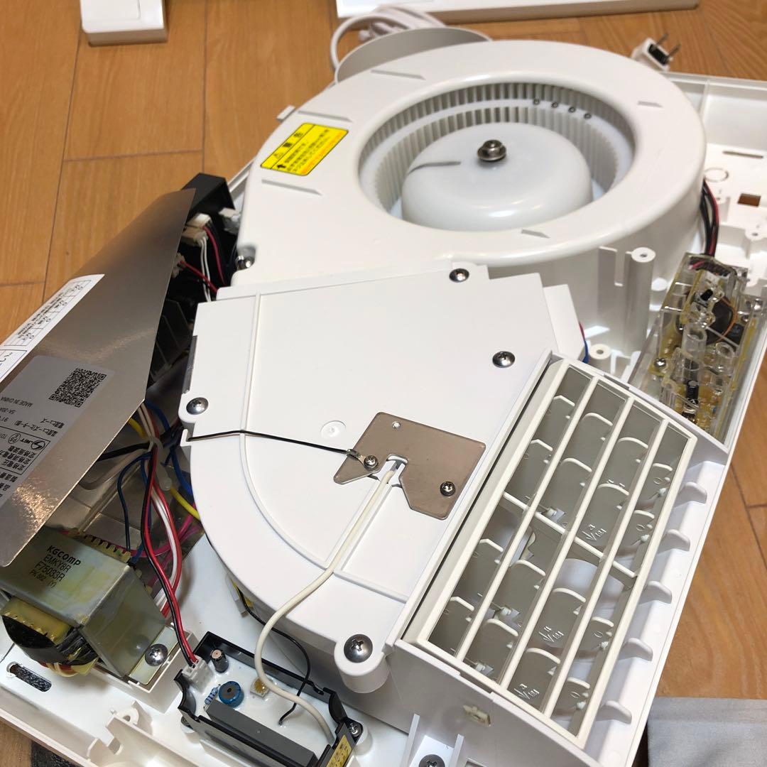 TOTO 洗面所用暖房機 涼風機能付き TYR340 TOTO TYR340S 価格比較