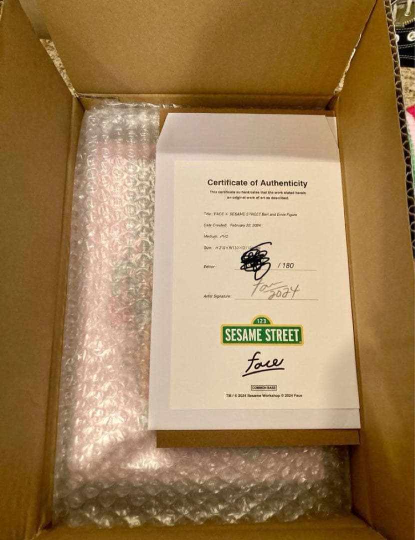 face oka × Sesame Street フィギュア 180体限定 - メルカリ
