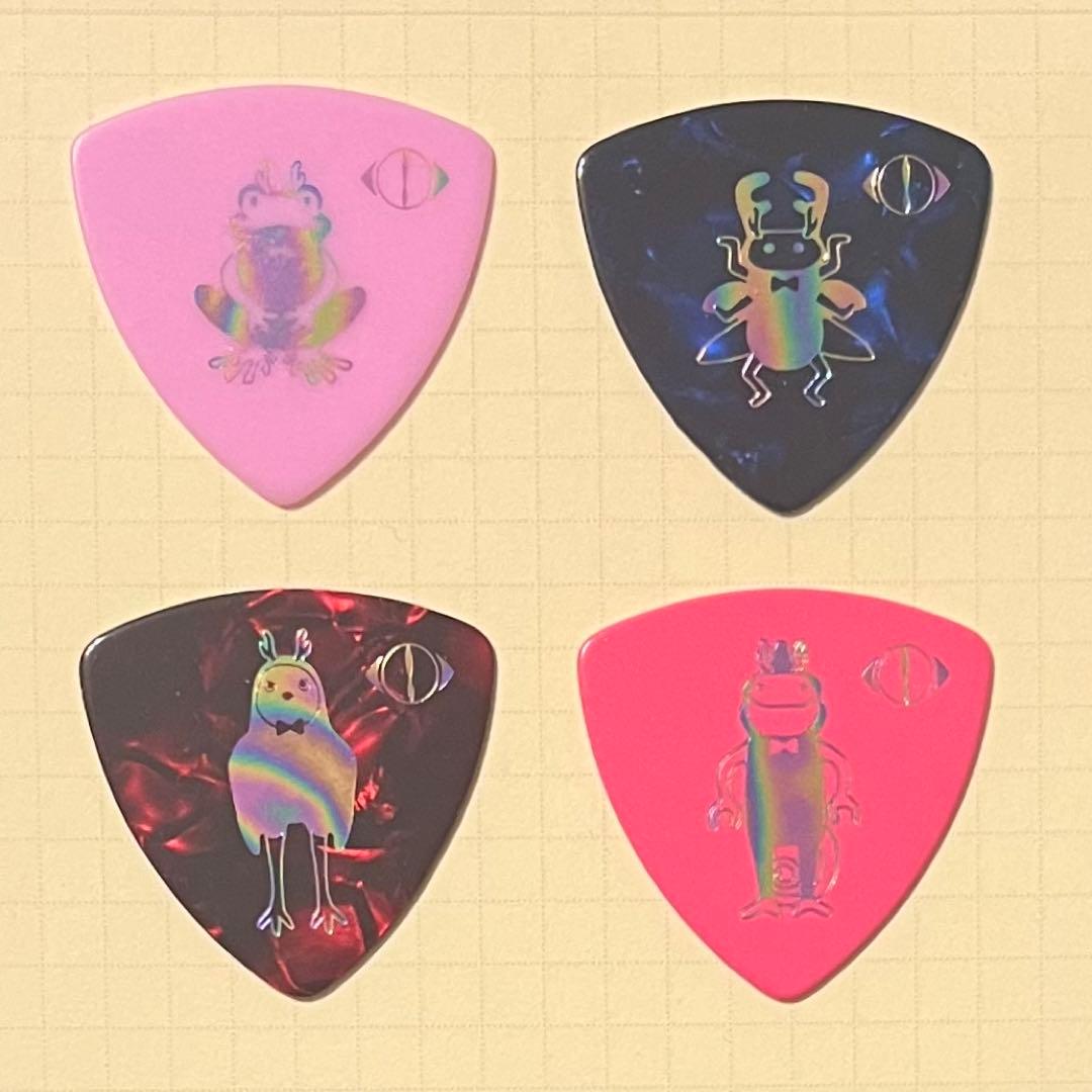 セール中】 ヨルシカ ピックコンプリートセット 月猫 - メルカリ