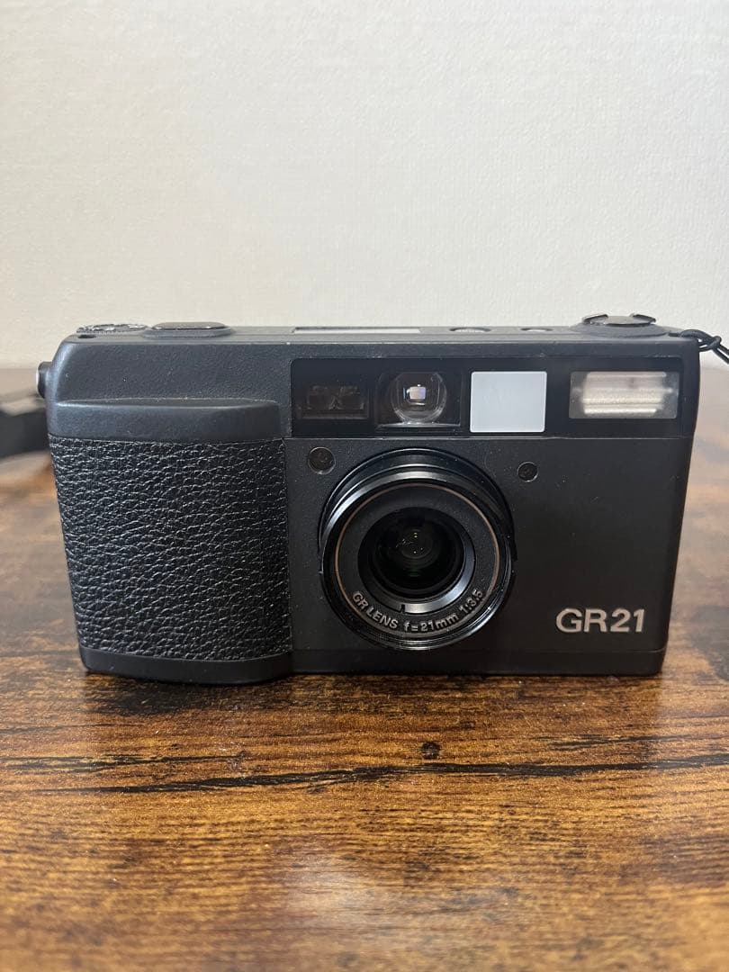 RICOH GR21 リコー コンパクトフィルムカメラ 扱いやすい画角の“40mm