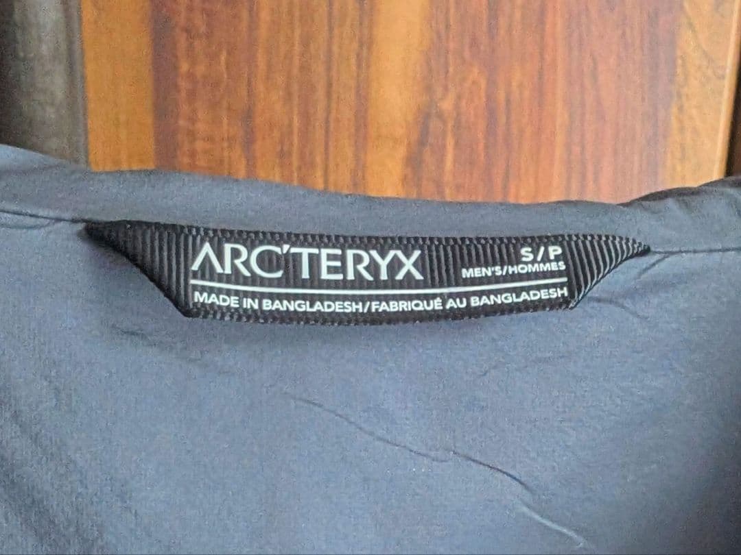 【正規品】ARC'TERYX プロトンフーディBLACK Sサイズ メンズ