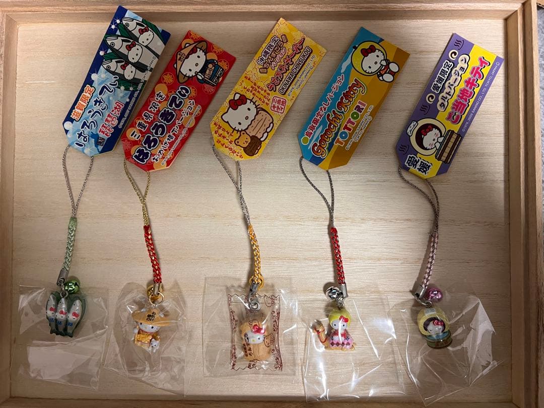 ご当地キティ　ハローキティ ストラップ セット　52個　まとめ売り