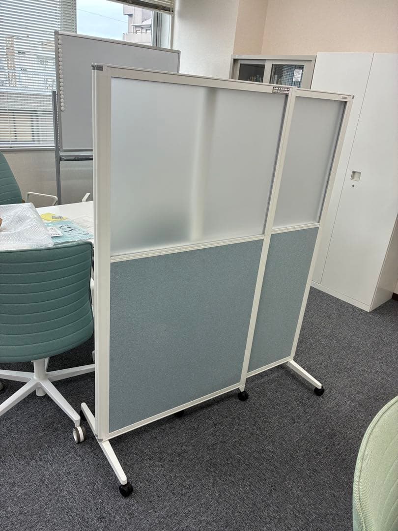 オカムラ オフィスパーテーション セージ&ホワイト 送料込み okamura