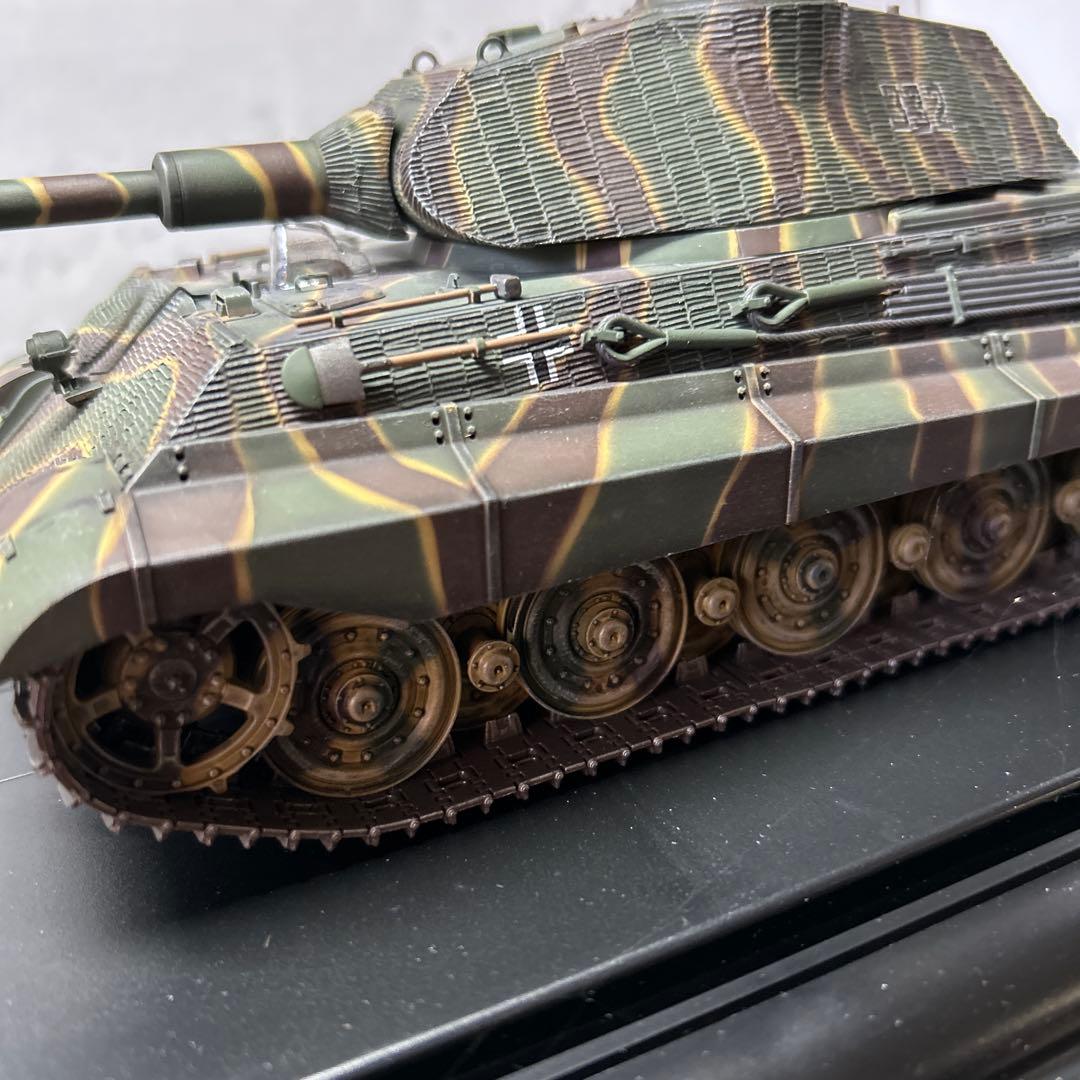 キングタイガー　1/35 新品未使用品 イエローとの2台まとめて