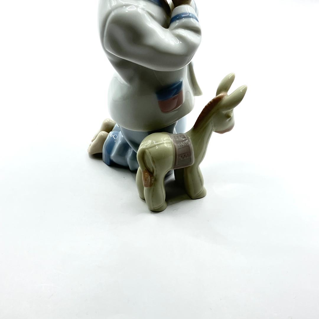 リヤドロ 仔馬と祈り 美品 陶器 アート インテリア 彫像 祈りのポーズ