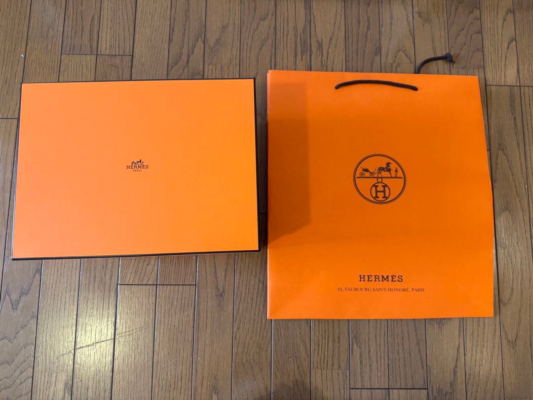 ♡HERMES♡2025 インザループ 18 純正ボックス - メルカリ