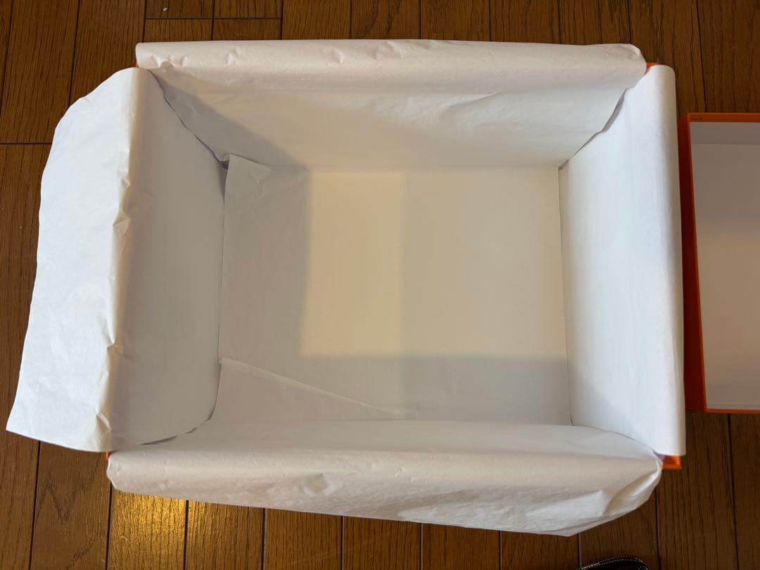 ♡HERMES♡2025 インザループ 18 純正ボックス - メルカリ