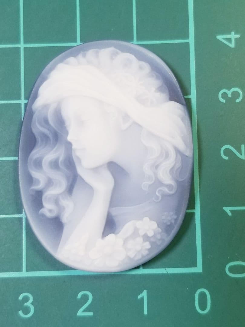 herb　KM-124 【ハンズ・ペーター・ミュラー】作青瑪瑙カメオルース