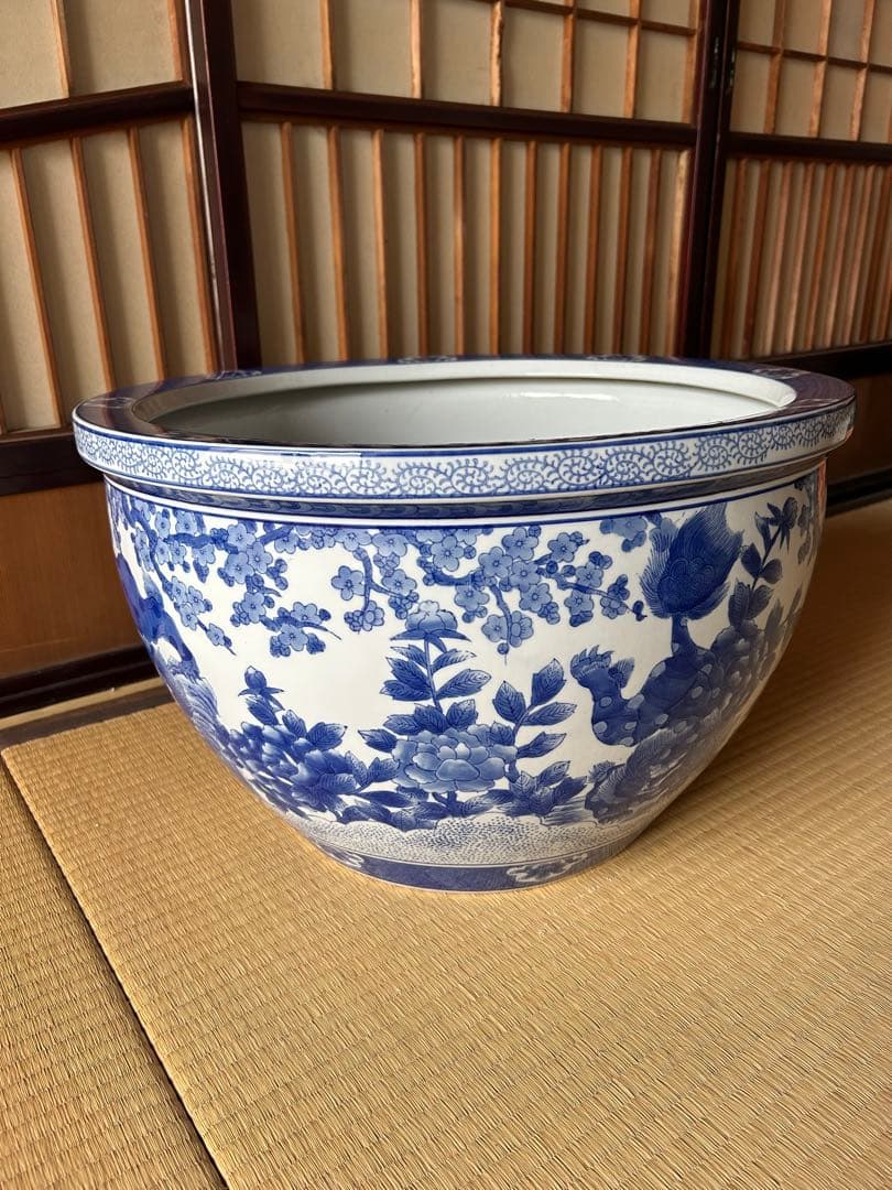 アンティーク特大火鉢　染付火鉢　唐獅子牡丹図　火鉢(直径50cm)