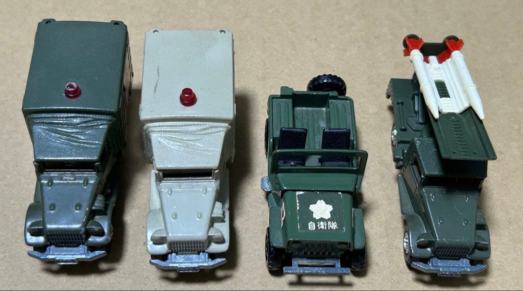 日本製 トミカ 自衛隊車両 4台セット