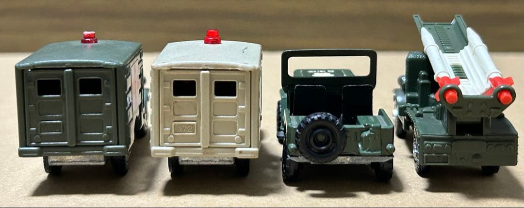 日本製 トミカ 自衛隊車両 4台セット
