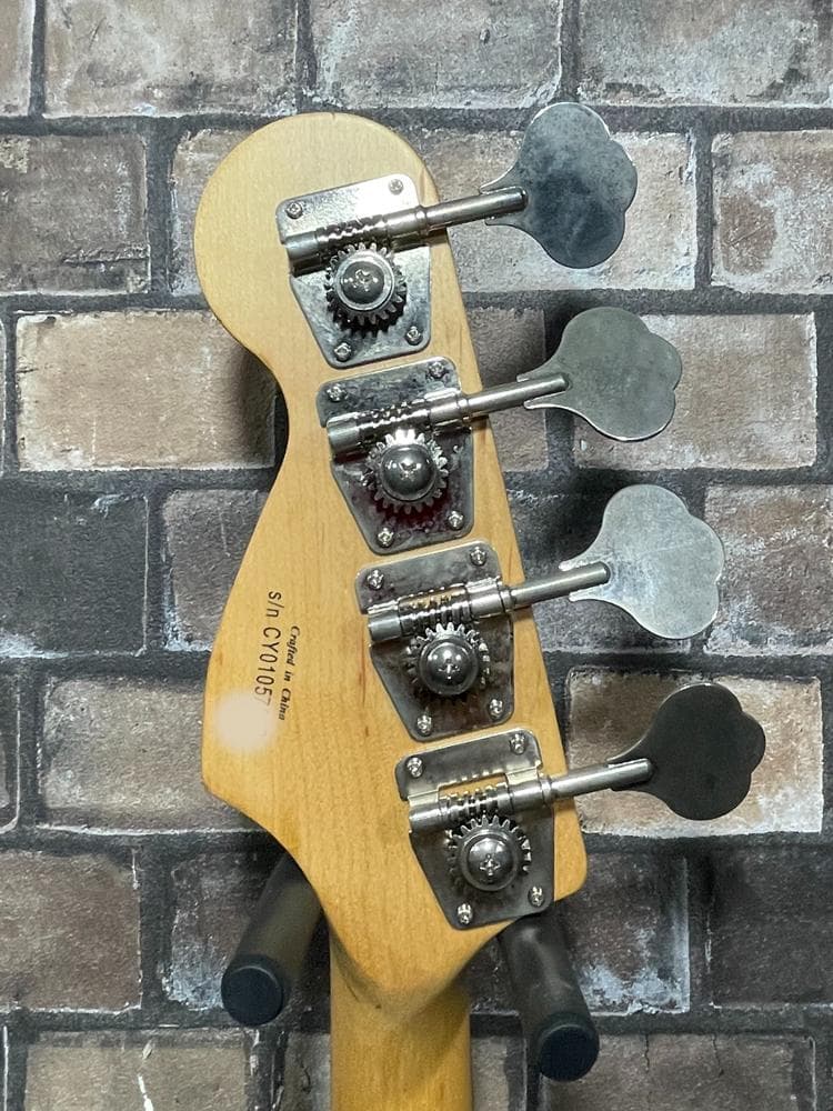 Squier by Fender⭐️ ジャズベース サンバースト 現行モデル 【公式