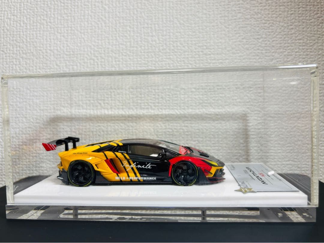 ミニカー Liberty Walk Aventador K5 1/64