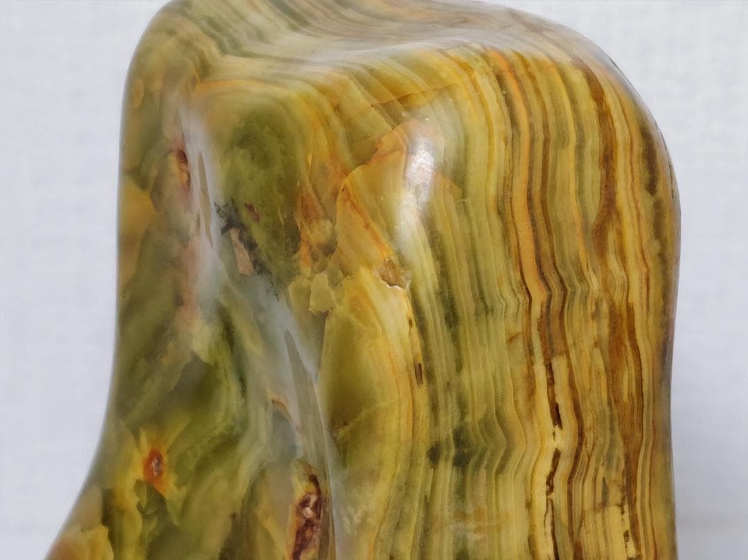 オニキス 1.6kg 瑪瑙 アゲート 原石 鑑賞石 自然石 誕生石 鉱物 鉱石