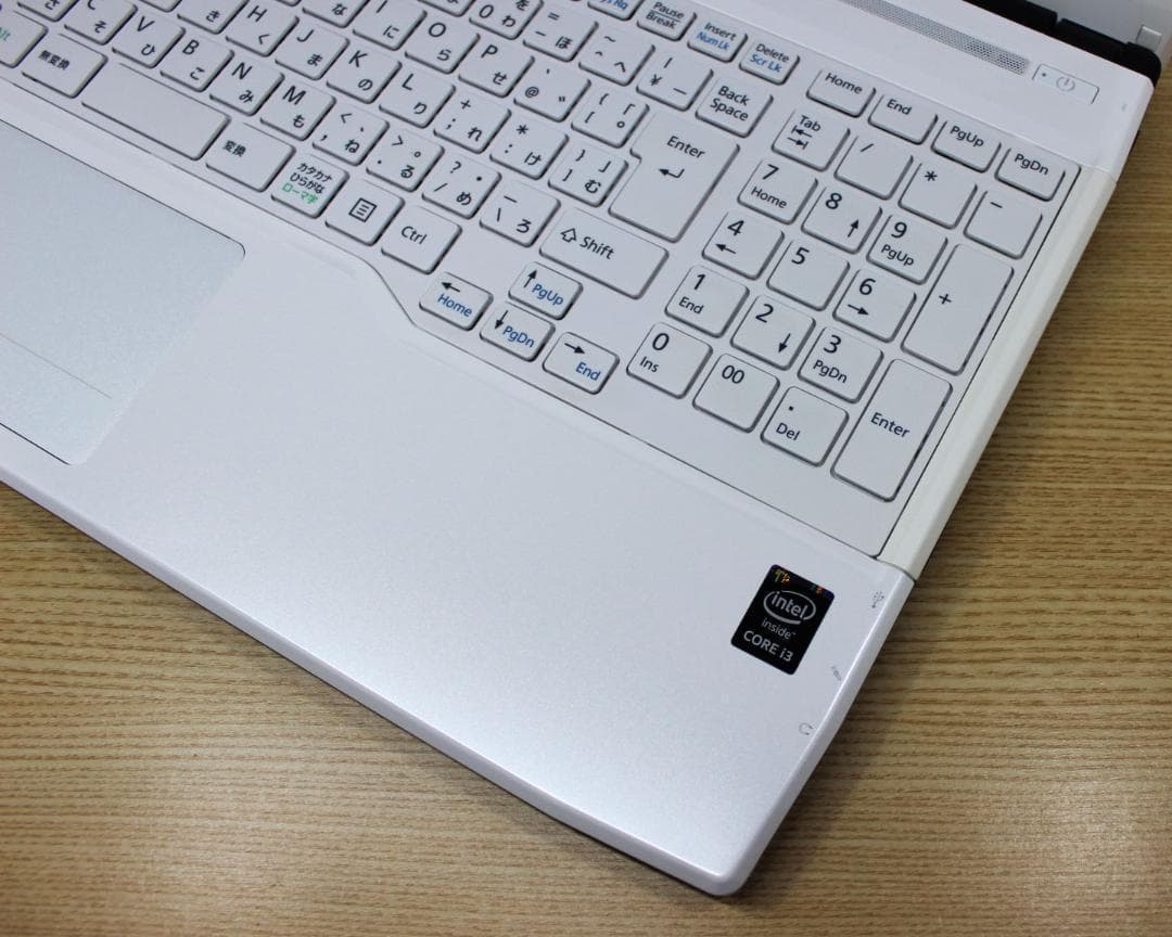 ✨SSD搭載 Core i3✨ メモリ8GB オフィス付き Windows11