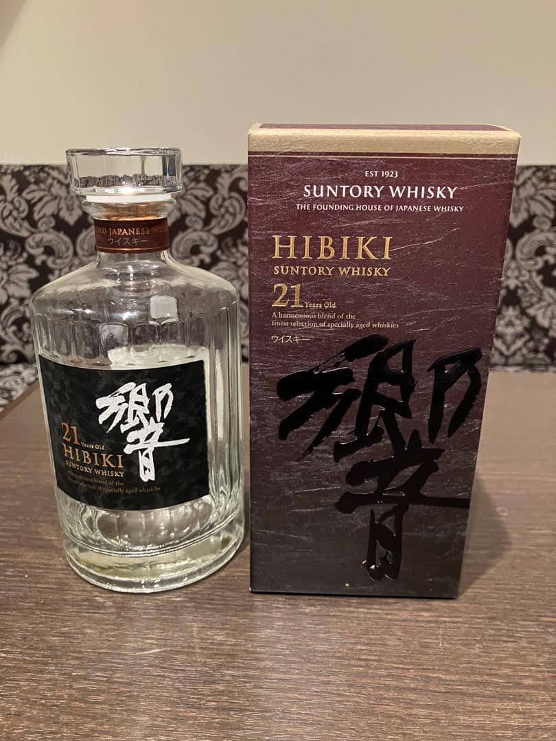 Hibiki 21年 ウイスキー 箱入り カラビン Hibiki 21年 ウイスキー
