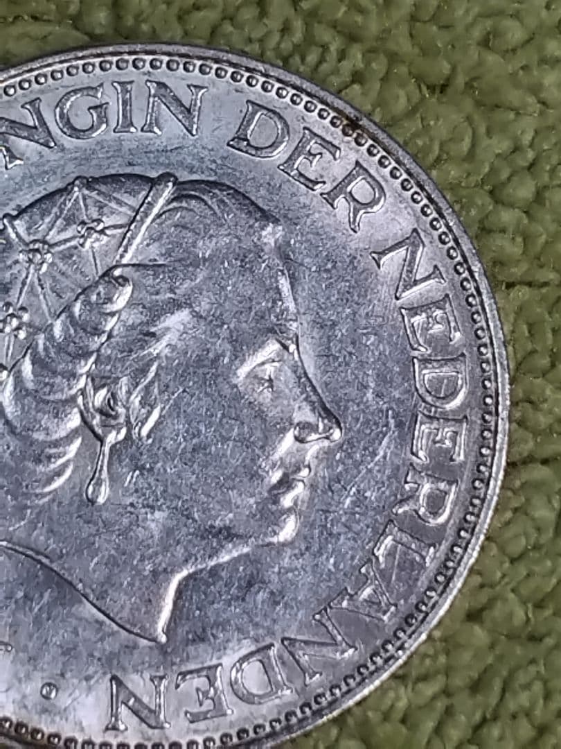 hab021 オランダ 旧貨幣 2.5ギルダー1938年,1966年 2枚セット