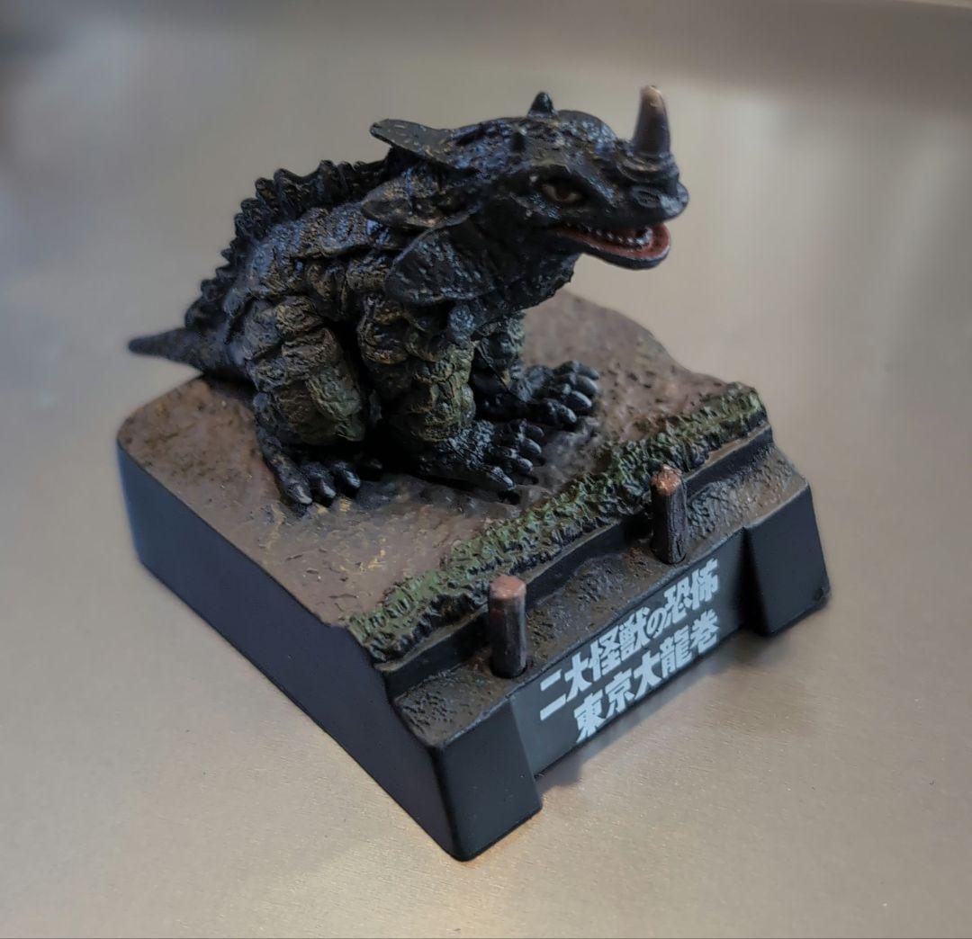 ウルトラ怪獣名鑑 ニ大怪獣の恐怖 東京大龍巻 シーモンス シーゴラス