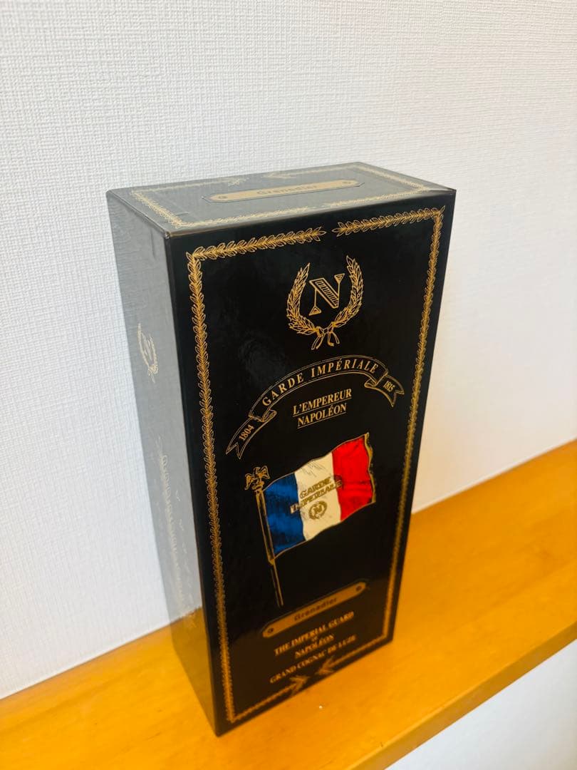 希少】ナポレオン コニャック 限定陶器ボトル Grenadier