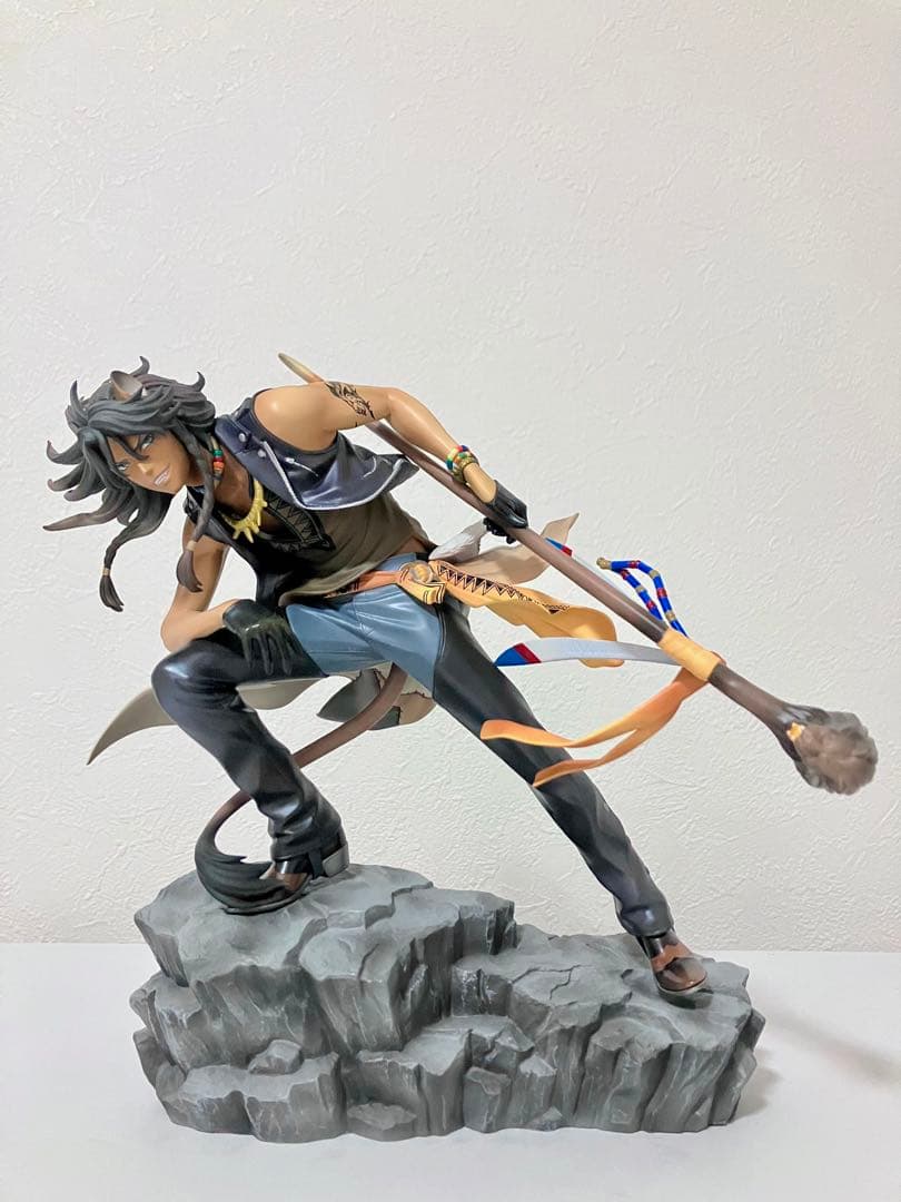 レオナ・キングスカラー 1/8スケールフィギュア【購入特典付き