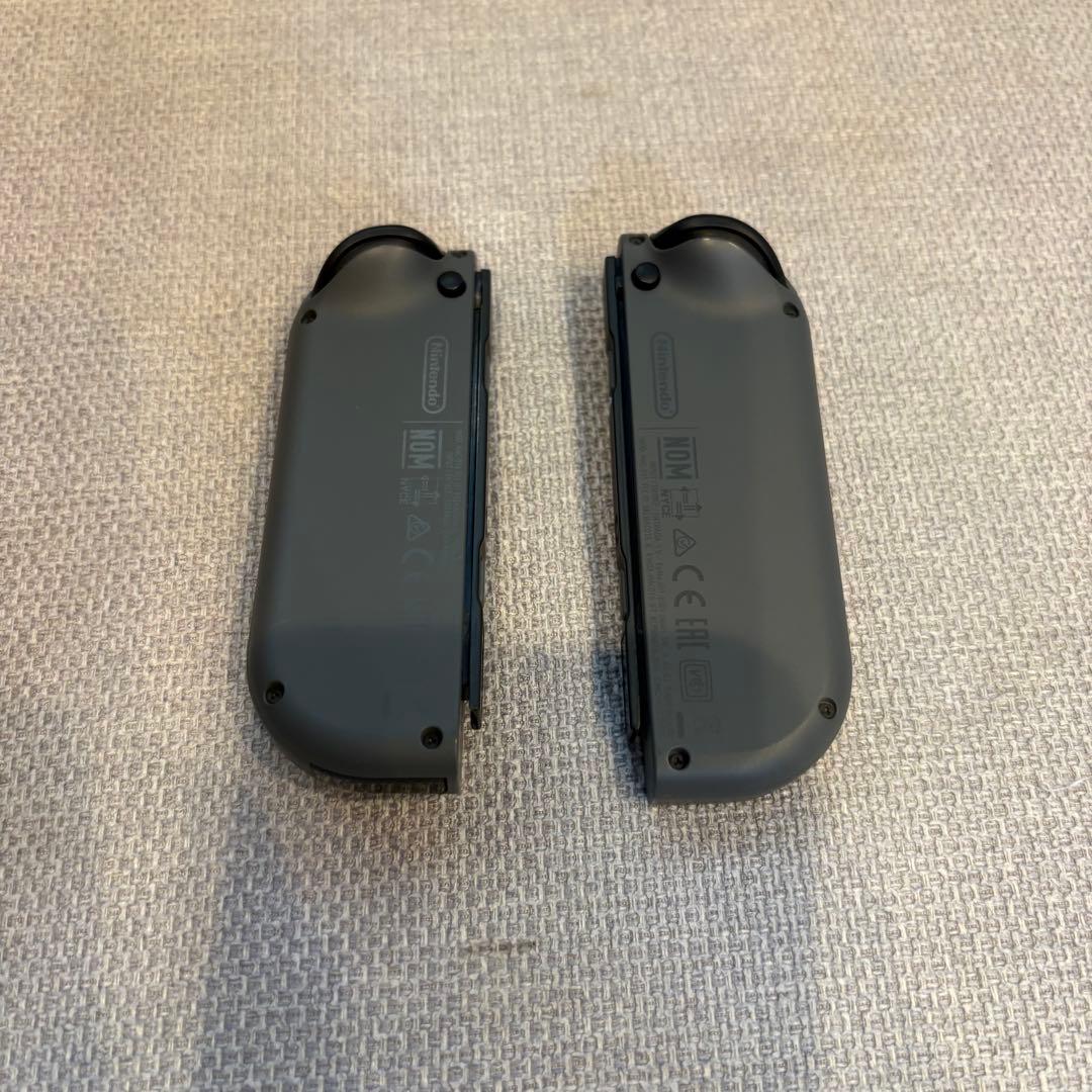 Nintendo Switch 本体（ニンテンドースイッチ）Joy-Conグレー