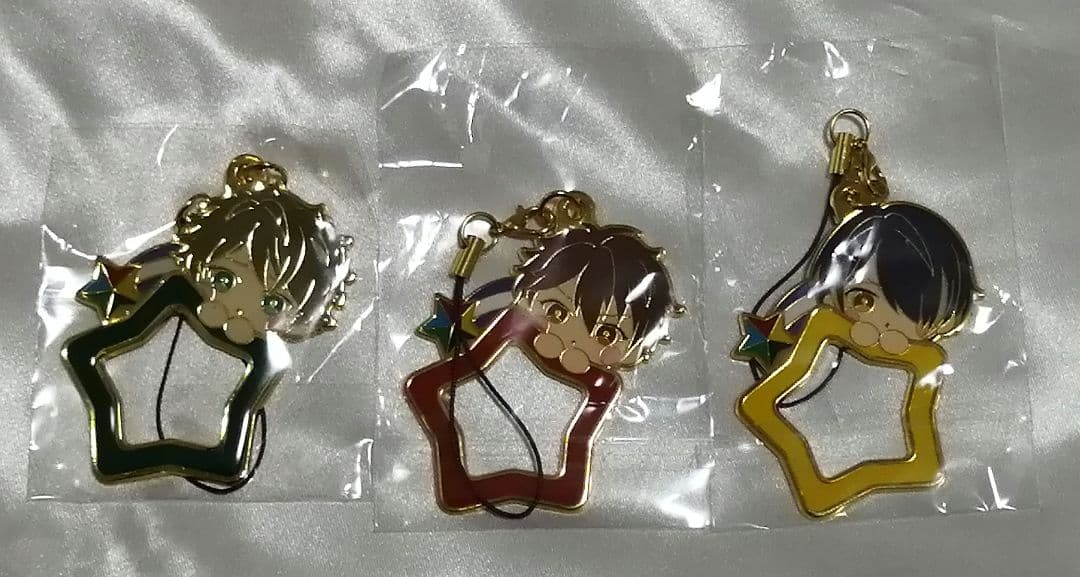 あんスタ 星型チャーム 前髪クリップ 缶バッジ セット キャラクターグッズ
