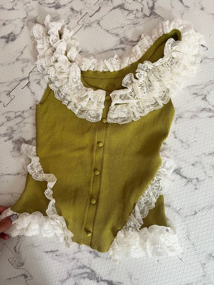 LILY BROWN◎2wayレースフリルニットトップス