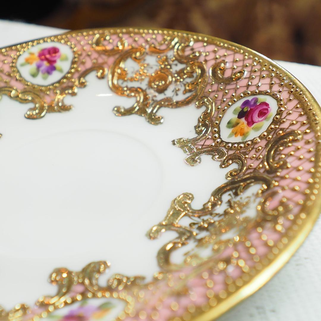 オールドノリタケ 金盛上陽刻桃地薔薇図紋 マルキ印 里帰り チョコレートカップ