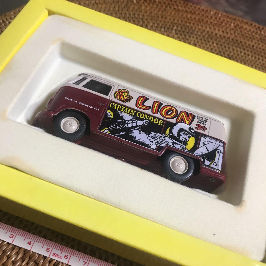 ワーゲンバスミニカー　CORGI社　シリアルナンバーあり