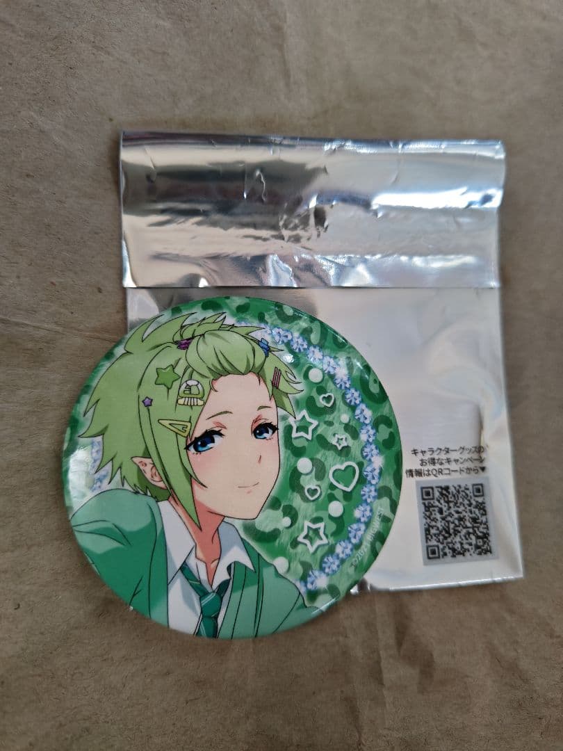 マクロスΔ 池袋デルタ学園ポップアップ 缶バッジ レイナ おまけ付き