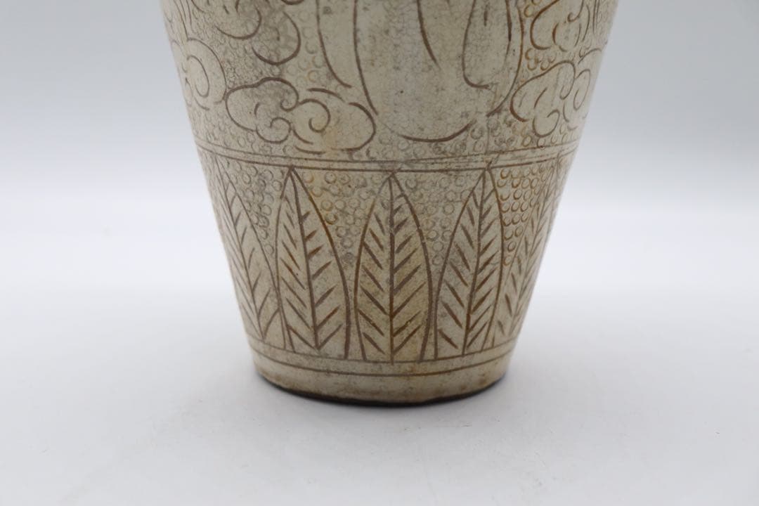 中国　磁州窯　人物紋瓶　送料込み0725