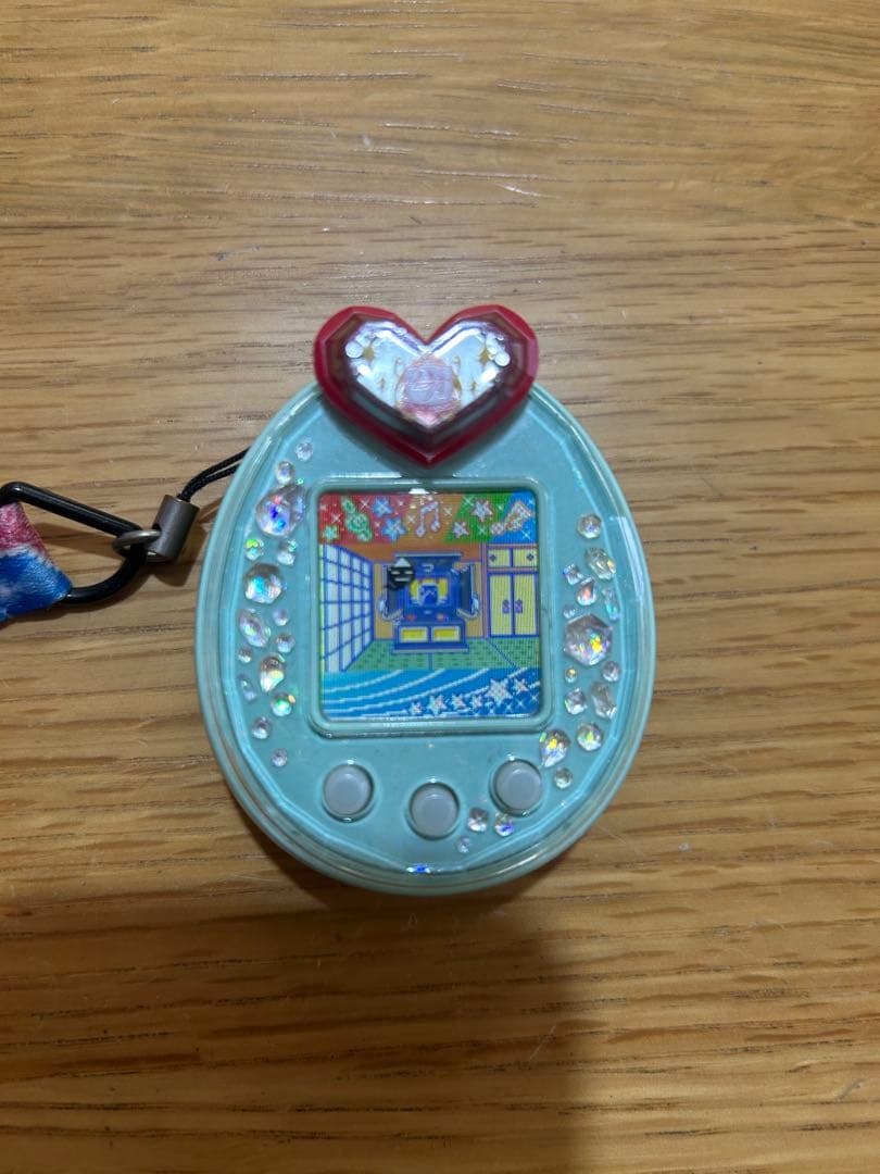 Tamagotchi P's たまごっちピース 本体 タマデコピアスアイカツ - メルカリ