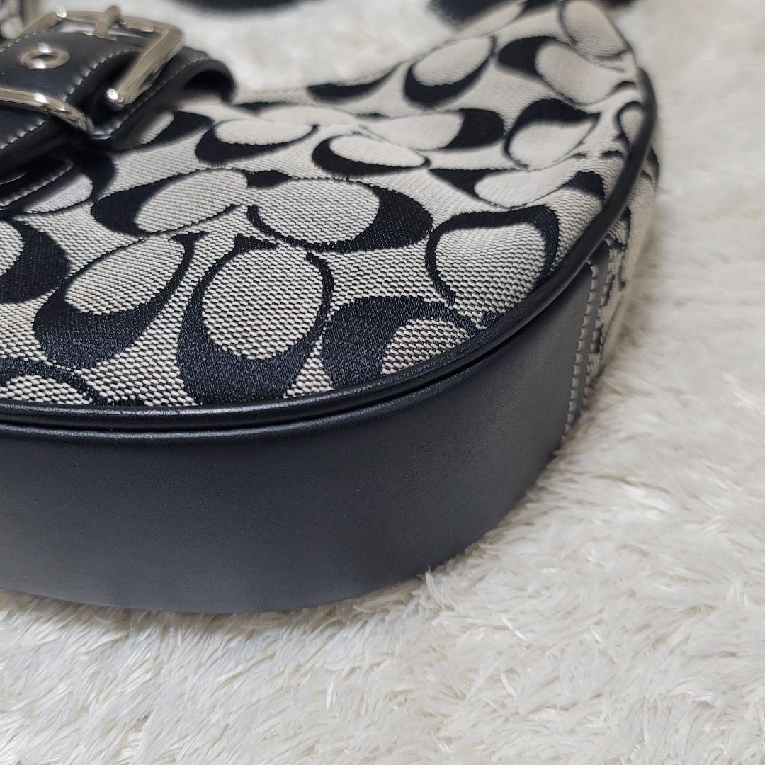 三日月型 極美品✨コーチ ハーフムーン ワンショルダー シグネチャー 専用袋