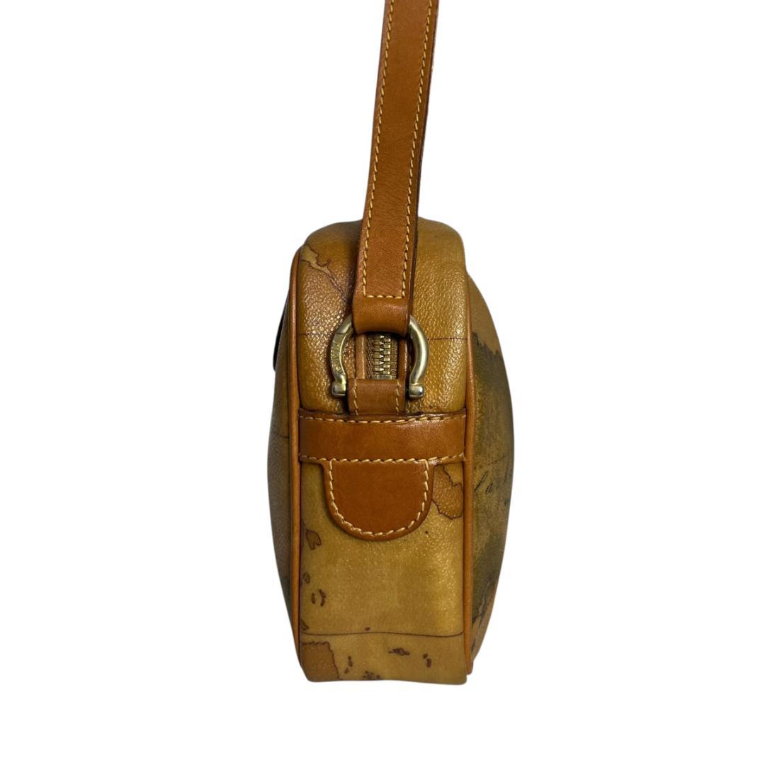 プリマクラッセ　ショルダーバッグ　世界地図柄　レザー　斜め掛け