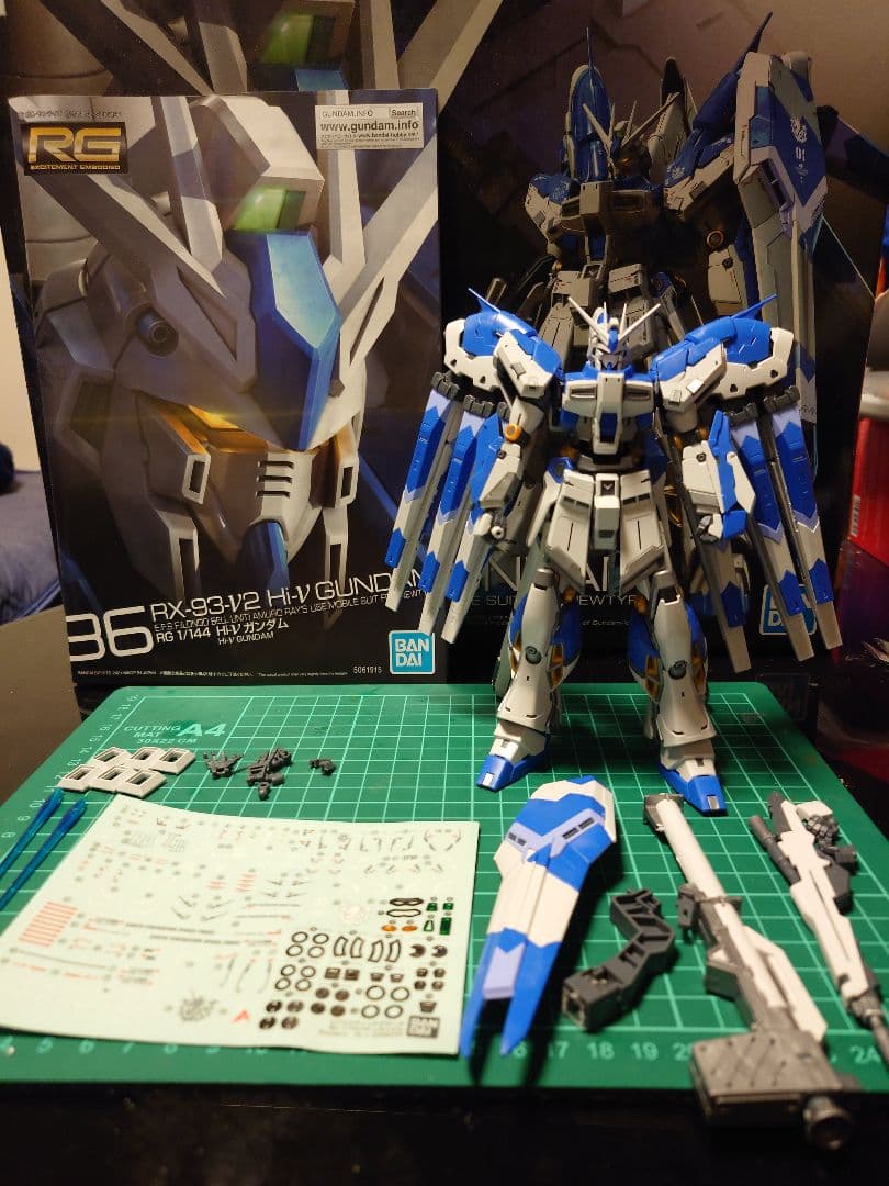RG RX-93-V2 Hi-V Gundam 1/144 組立済