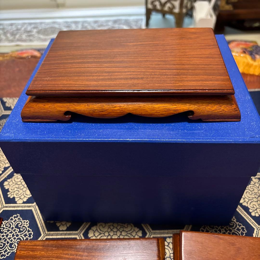 台座四点青い箱付き