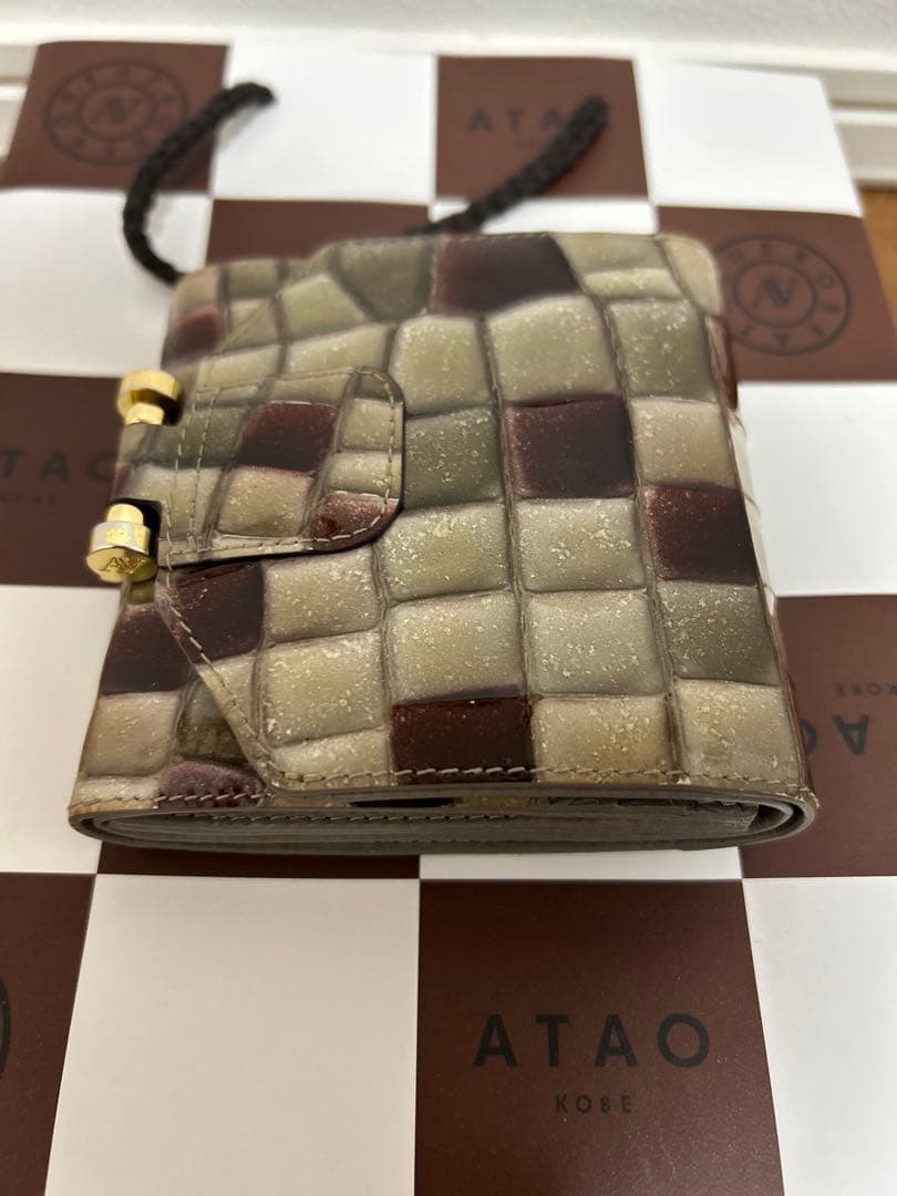 ATAO グレー系パッチワーク二つ折り財布
