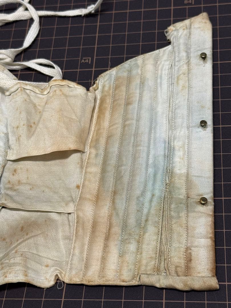 1900年代初期 フランスアンティーク 小さなコルセット ドール