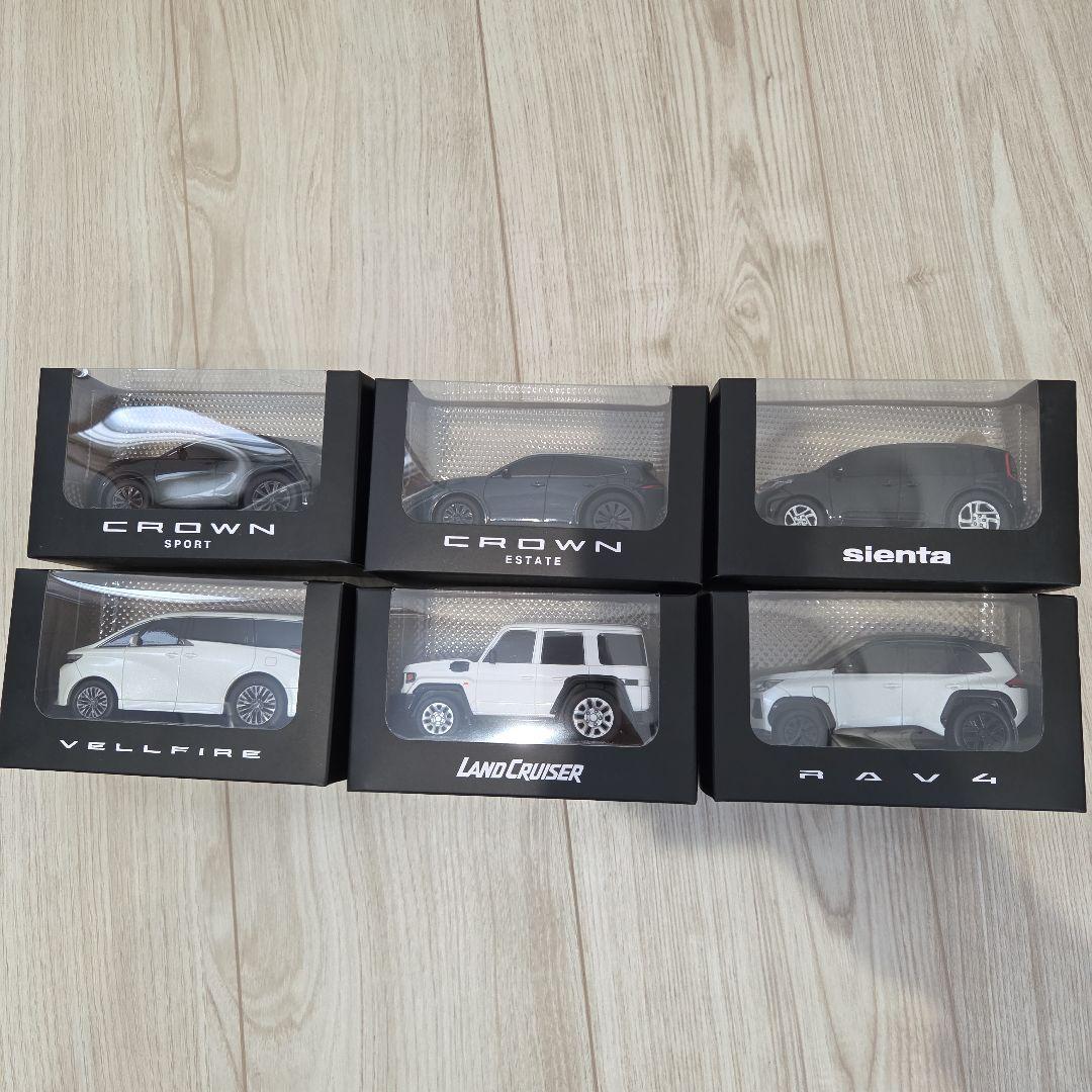 ヴェルファイア、ランクル70、クラウンシリーズ等計5台 ブルバックカー 新品