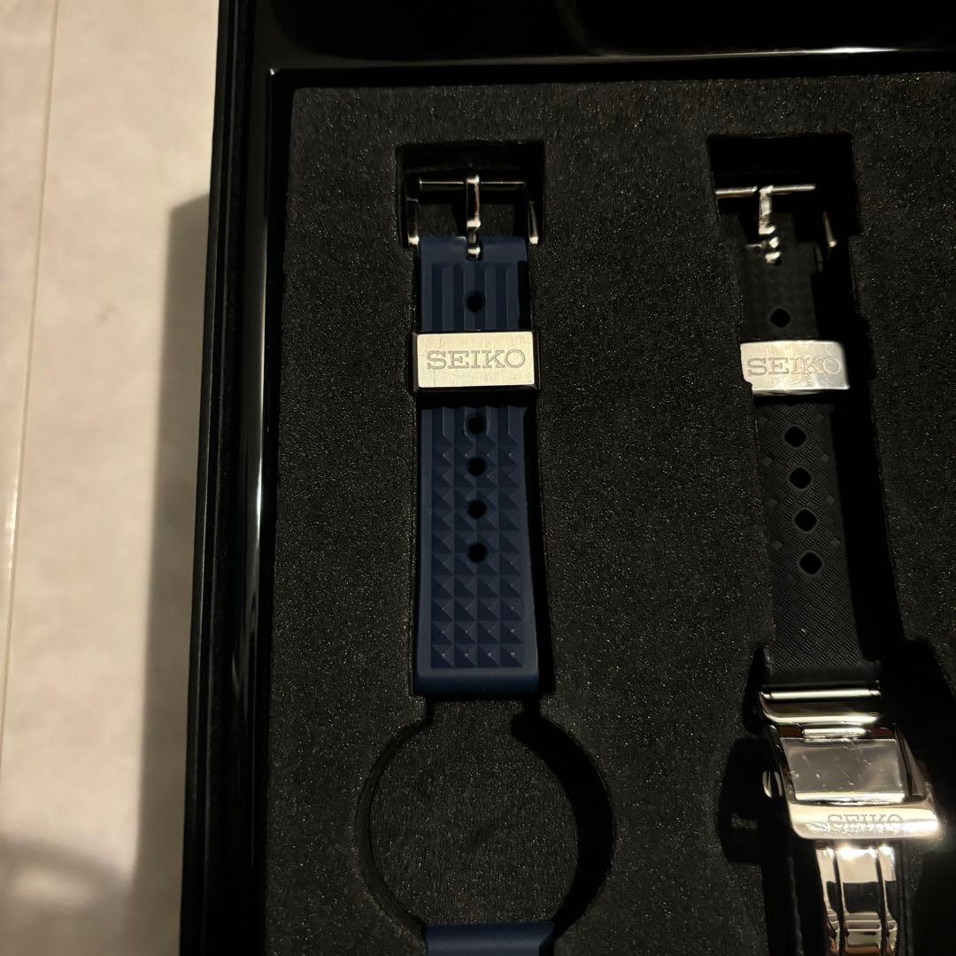 セイコーラバーベルト ネイビー　SEIKO ラグ幅19ミリ